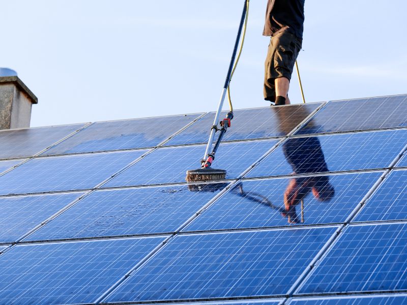 Solar panel cleaning Chicago